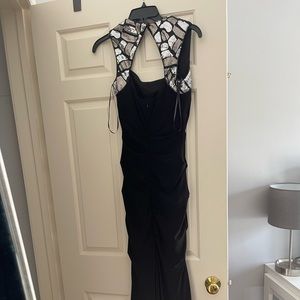 Size 0 Caché black evening gown